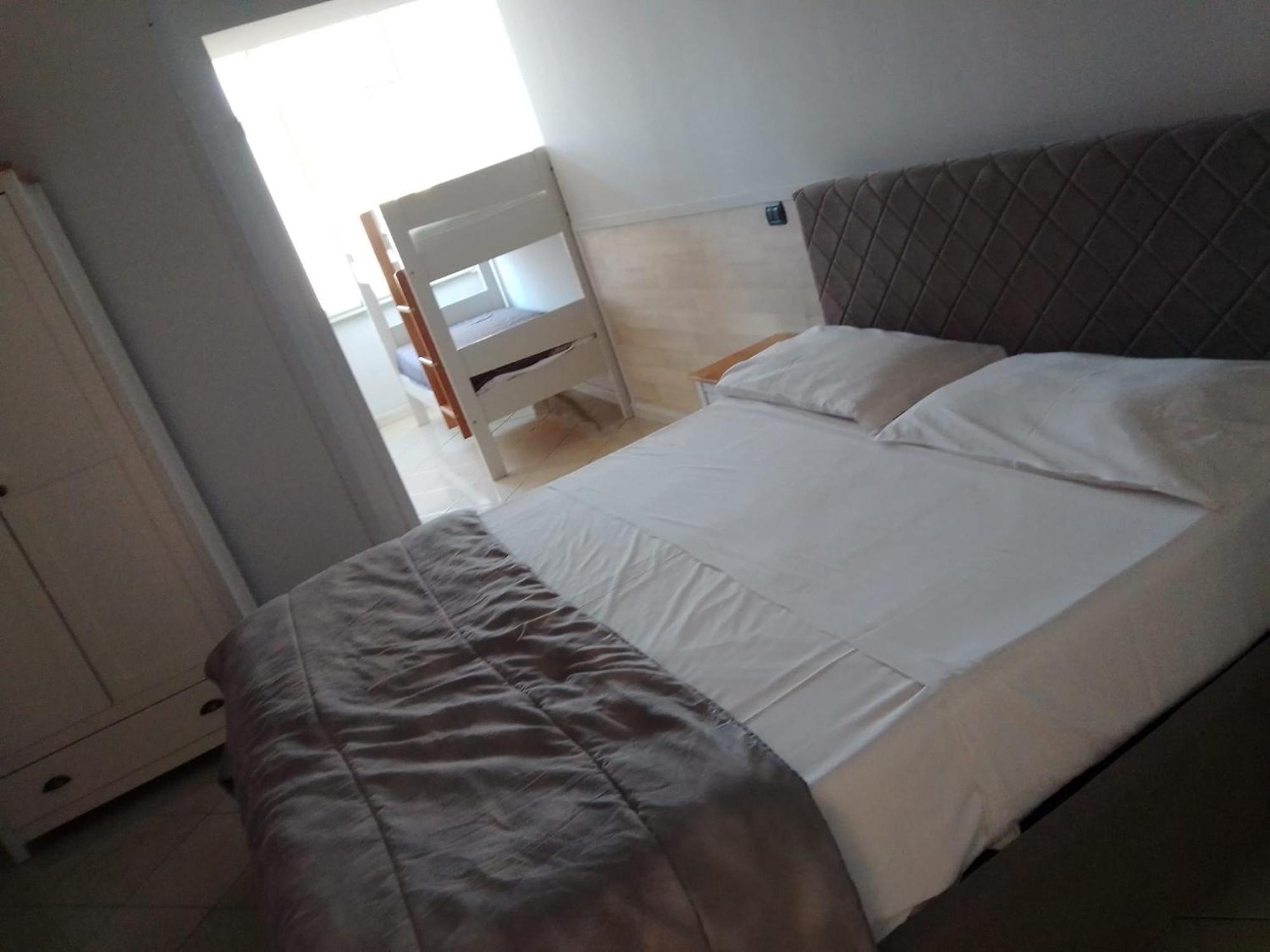 Hotel Casafort Pozzuoli Zimmer foto